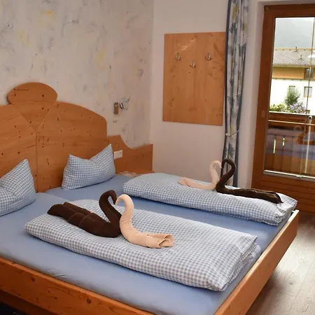 Haus Egger Apartament *